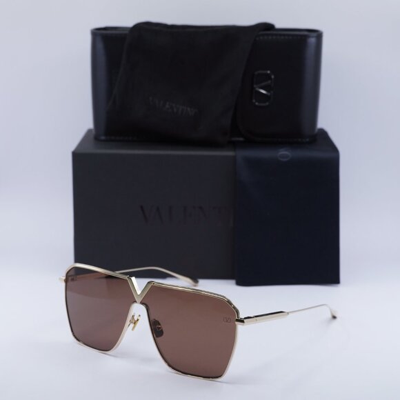 Valentino V-GOLDSHIELD VLS-137B Sunglasses Light Gold Shield Frame, Brown Lenses main image 4